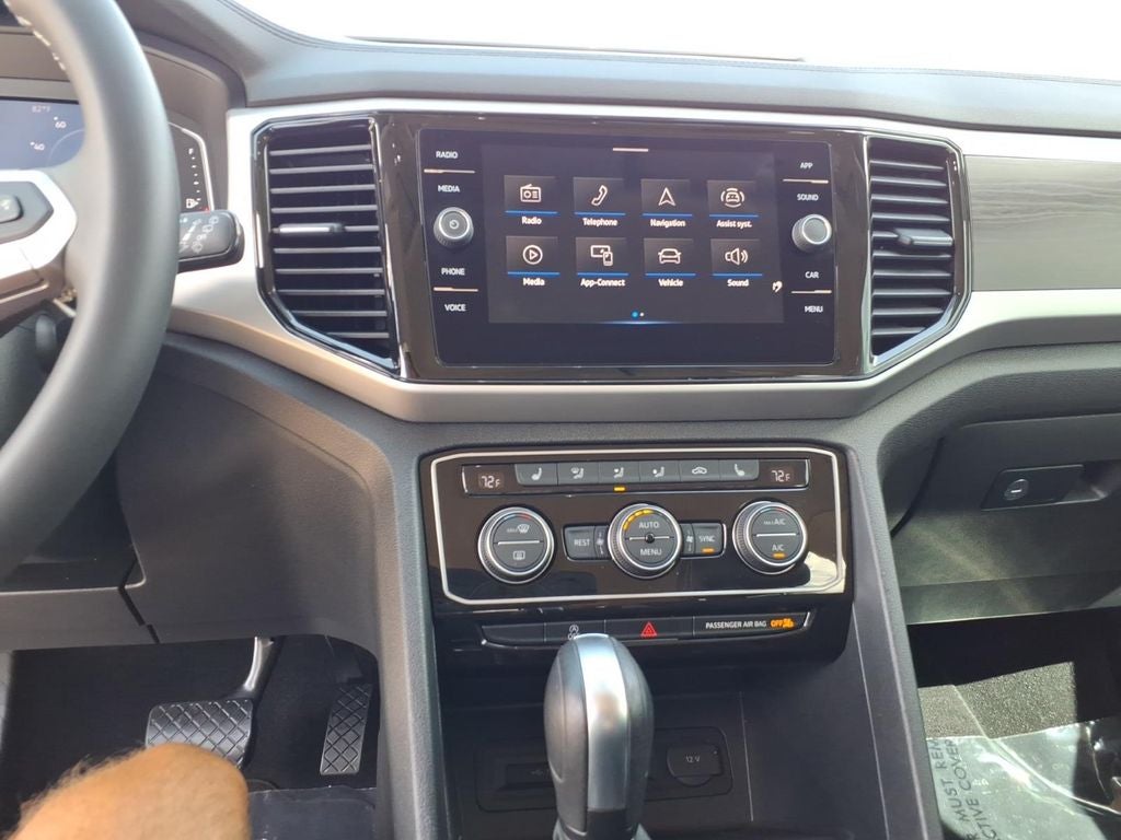 2023 Volkswagen Atlas 2.0T SE w/Technology