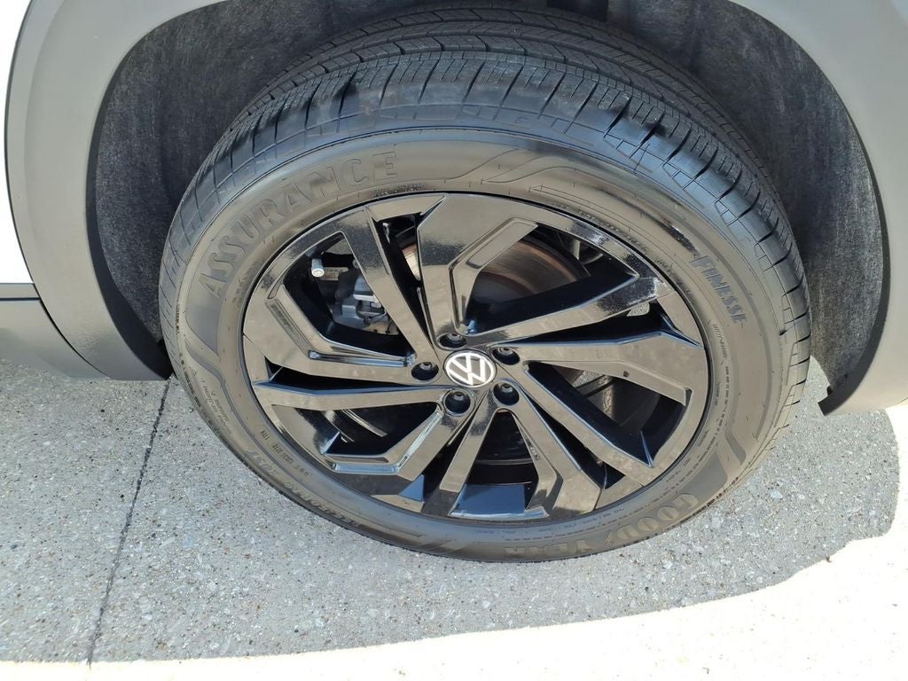 2023 Volkswagen Atlas 2.0T SE w/Technology