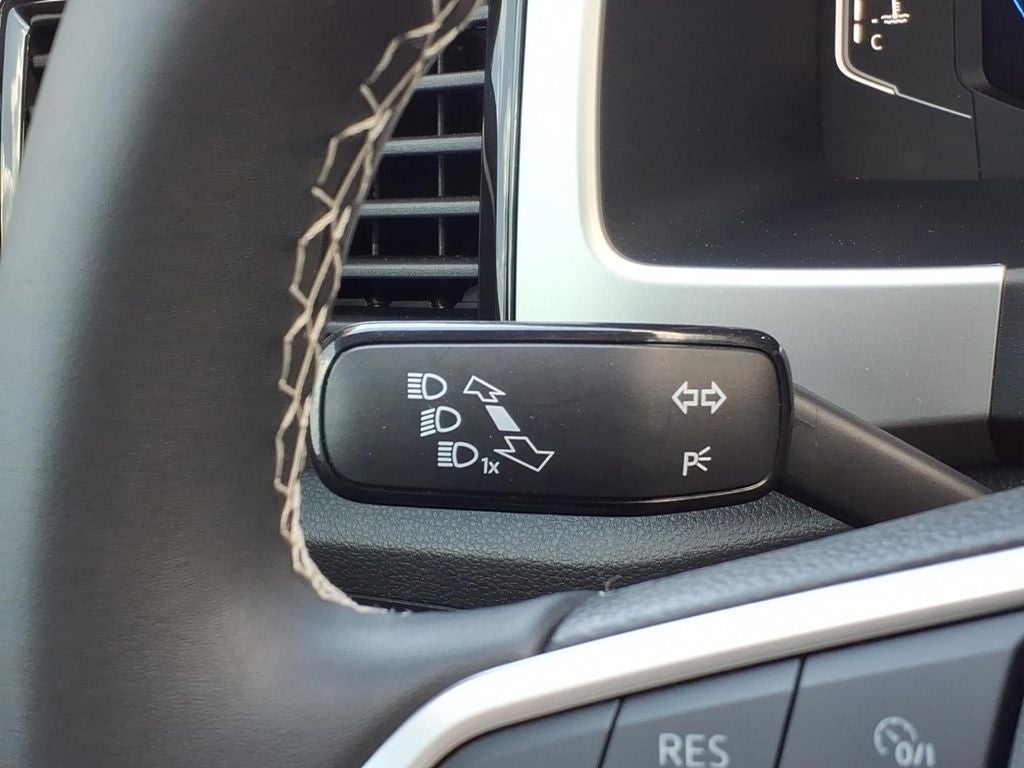 2023 Volkswagen Atlas 2.0T SE w/Technology