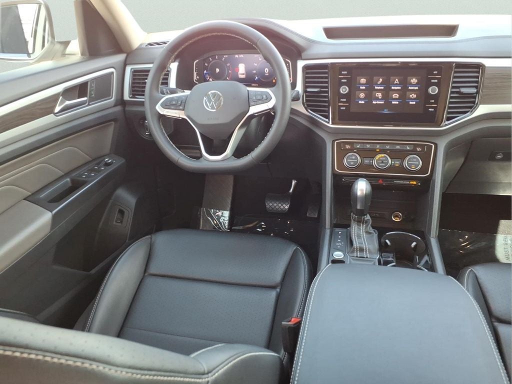 2023 Volkswagen Atlas 2.0T SE w/Technology
