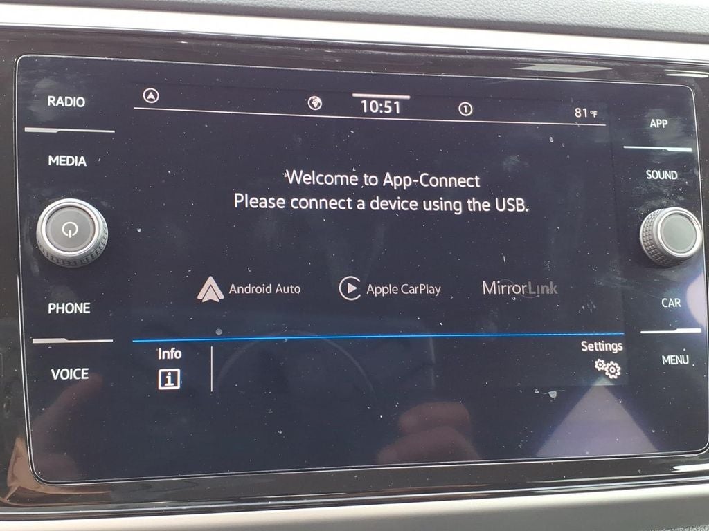 2022 Volkswagen Atlas 3.6L V6 SE w/Technology