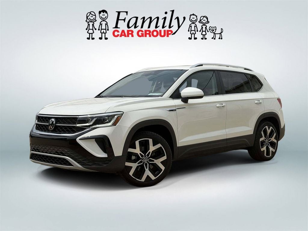 2023 Volkswagen Taos 1.5T SEL 4Motion's photo