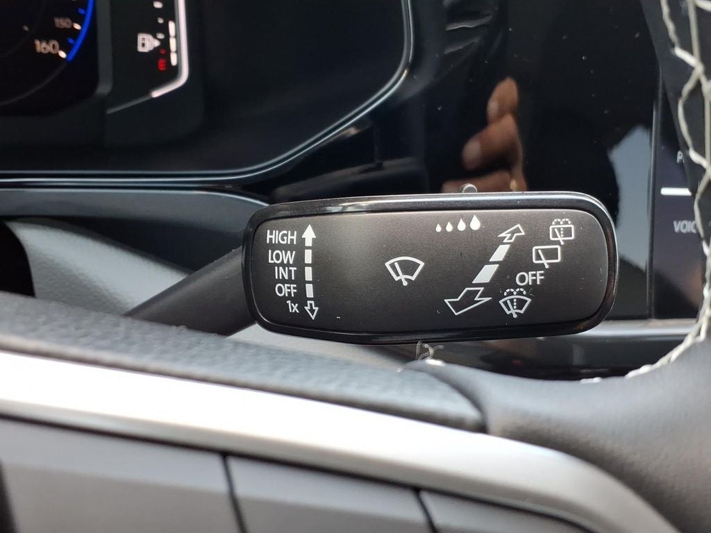 2023 Volkswagen Taos 1.5T SEL