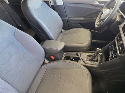 2026 Volkswagen Taos 1.5T SE Black