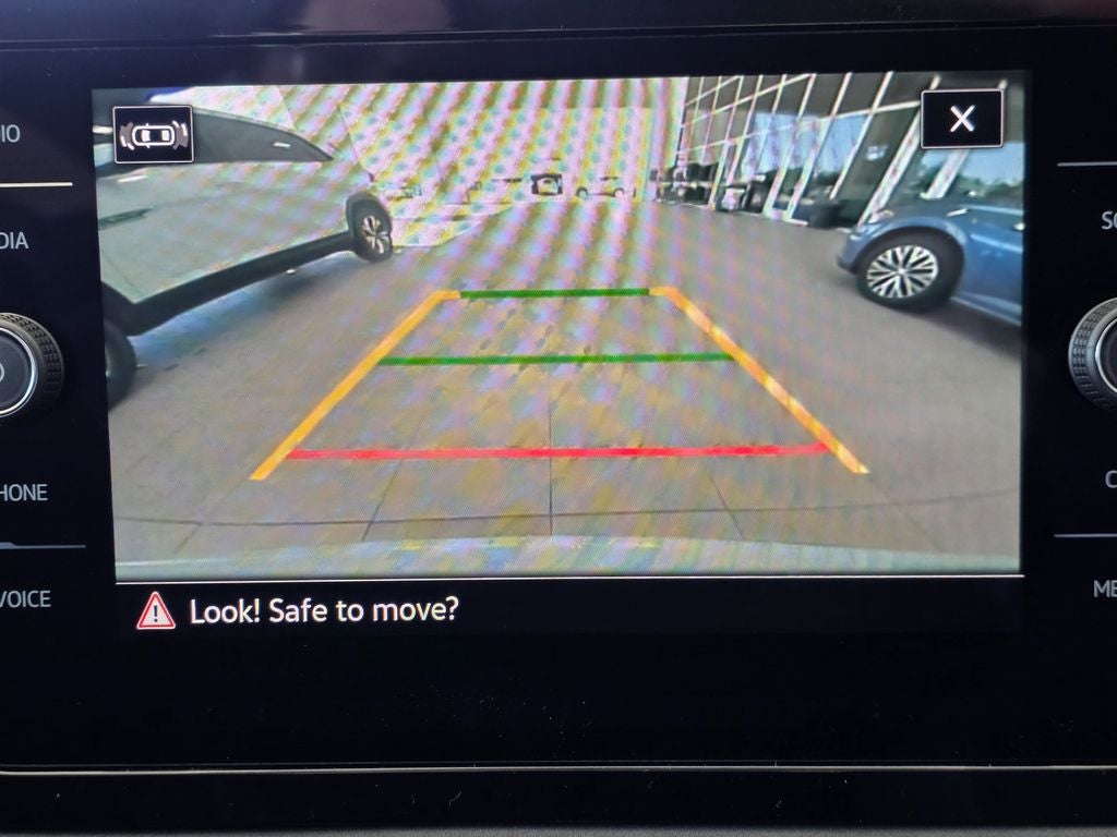 2026 Volkswagen Taos 1.5T SE Black