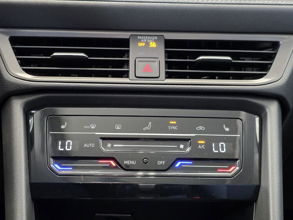 2026 Volkswagen Taos 1.5T SE Black