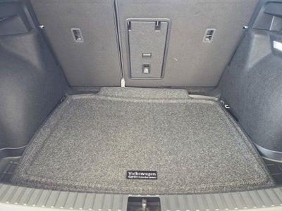 2026 Volkswagen Taos 1.5T SE Black