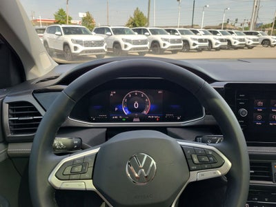 2026 Volkswagen Taos 1.5T SE Black