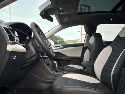 2026 Volkswagen Taos 1.5T SEL