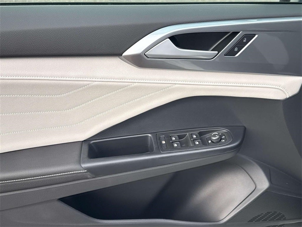 2026 Volkswagen Taos 1.5T SEL