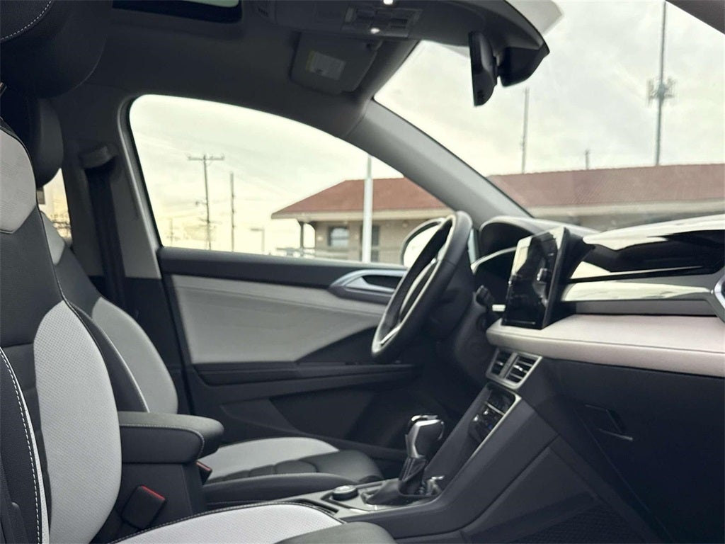 2026 Volkswagen Taos 1.5T SEL