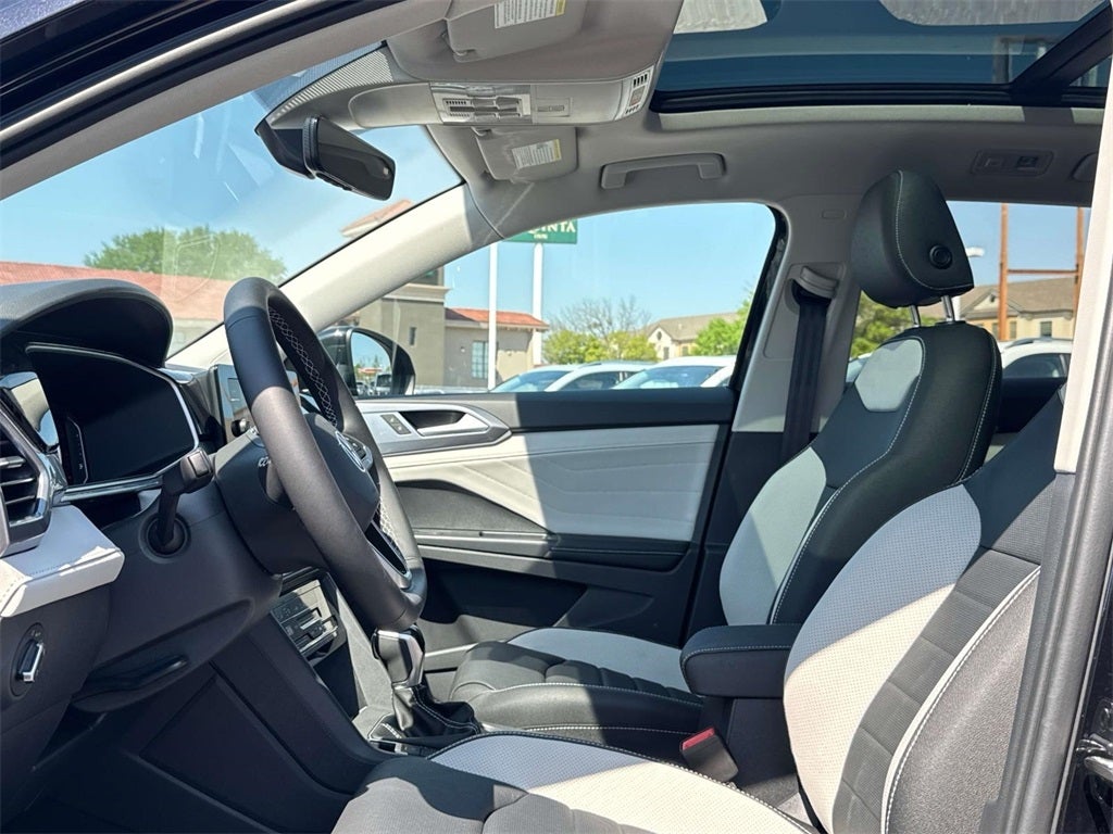 2025 Volkswagen Taos 1.5T SEL