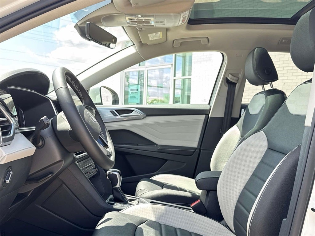 2025 Volkswagen Taos 1.5T SEL