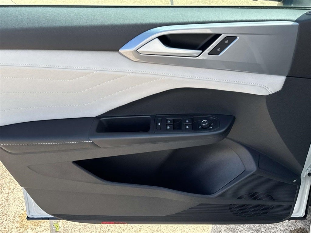 2025 Volkswagen Taos 1.5T SEL