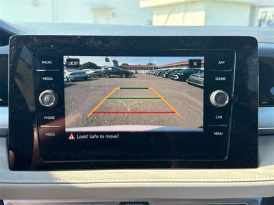 2025 Volkswagen Taos 1.5T SE