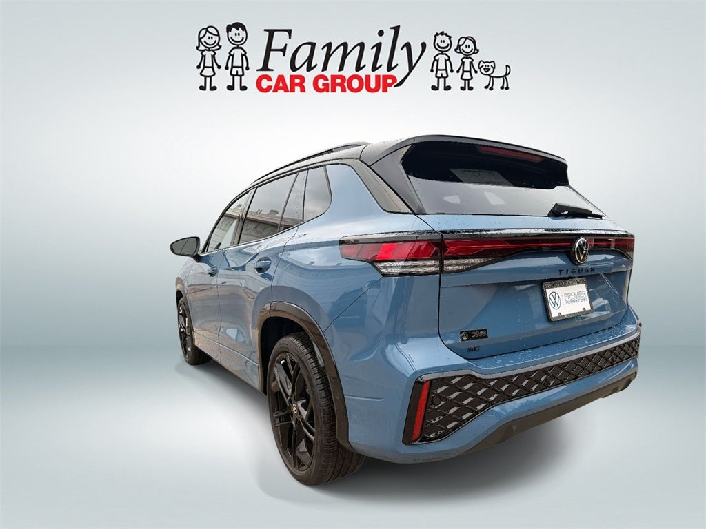 2026 Volkswagen Tiguan 2.0T SE R-Line Black