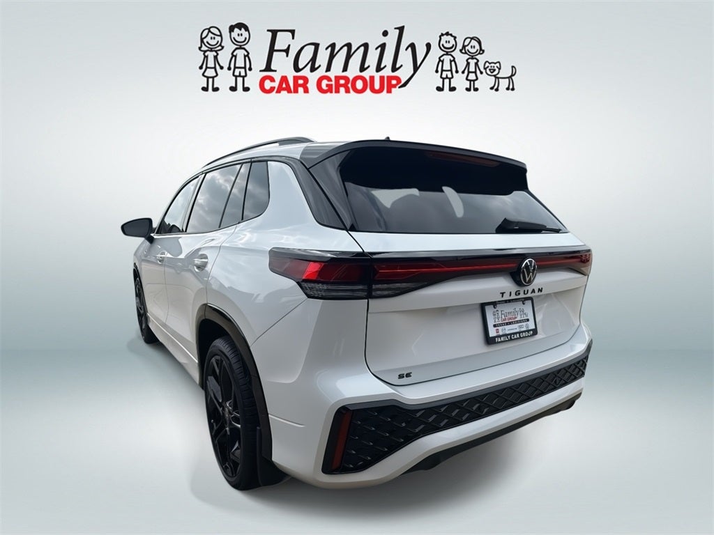 2026 Volkswagen Tiguan 2.0T SE R-Line Black