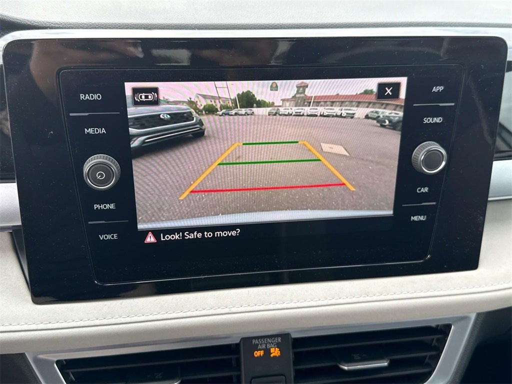 2025 Volkswagen Taos 1.5T SE