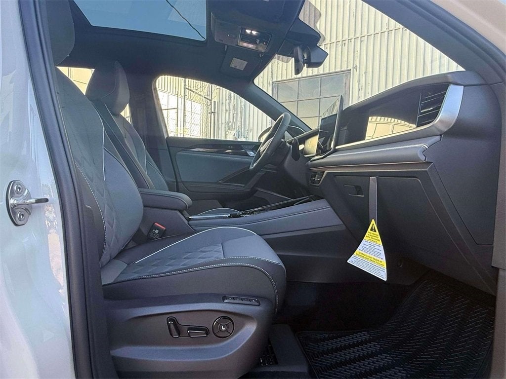 2026 Volkswagen Tiguan 2.0T SEL R-Line Turbo