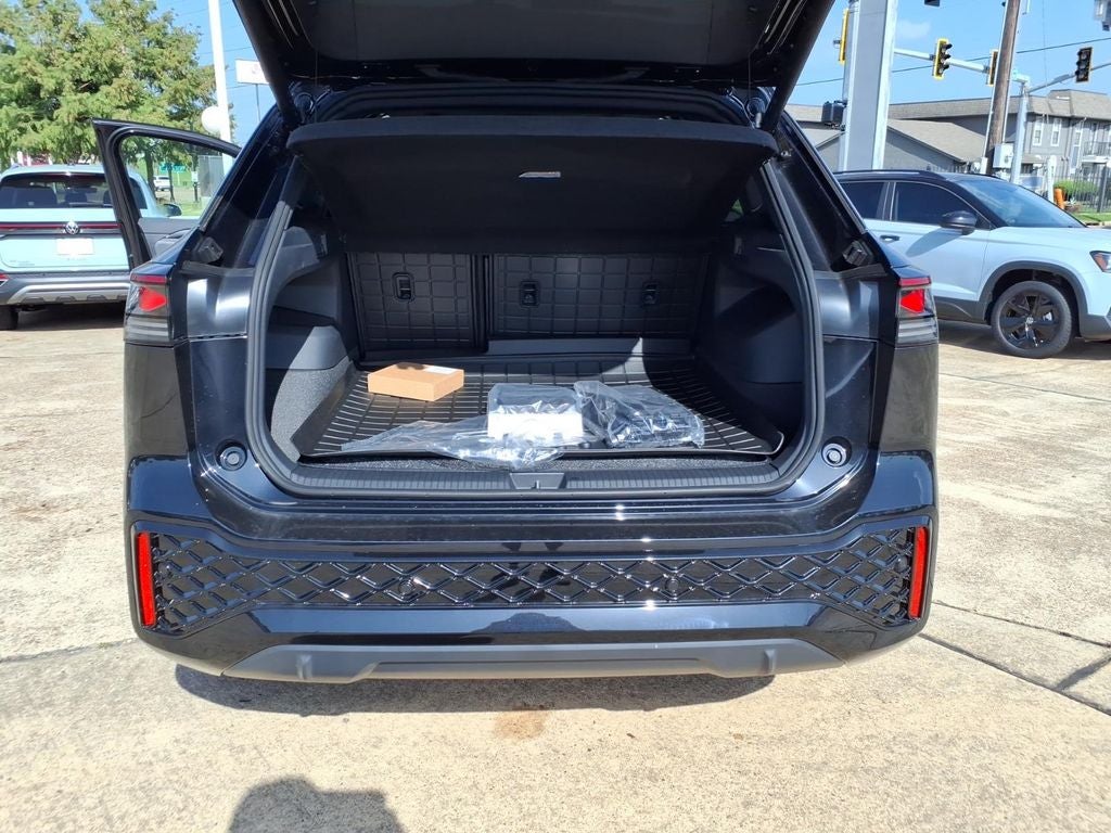 2026 Volkswagen Tiguan 2.0T SEL R-Line Turbo