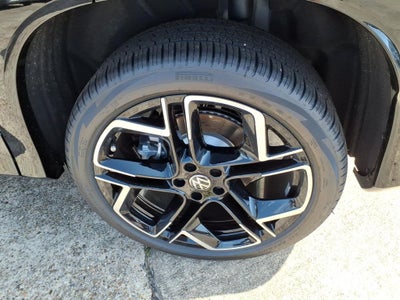 2026 Volkswagen Tiguan 2.0T SEL R-Line Turbo