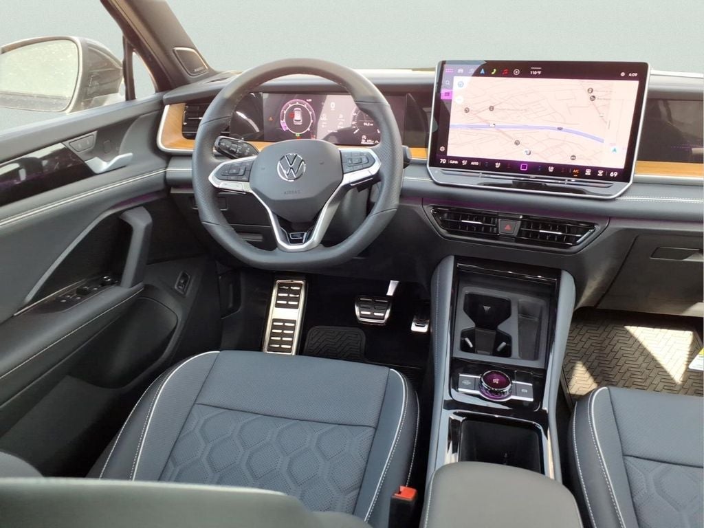 2026 Volkswagen Tiguan 2.0T SEL R-Line Turbo