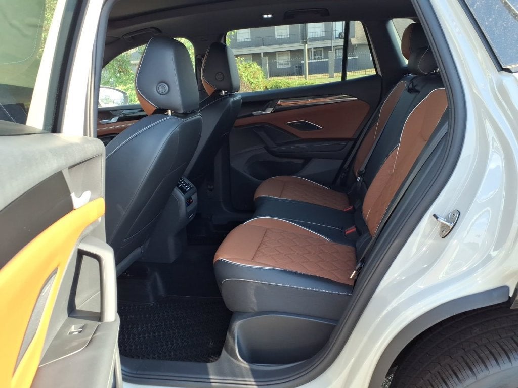 2026 Volkswagen Tiguan SEL R-Line Turbo