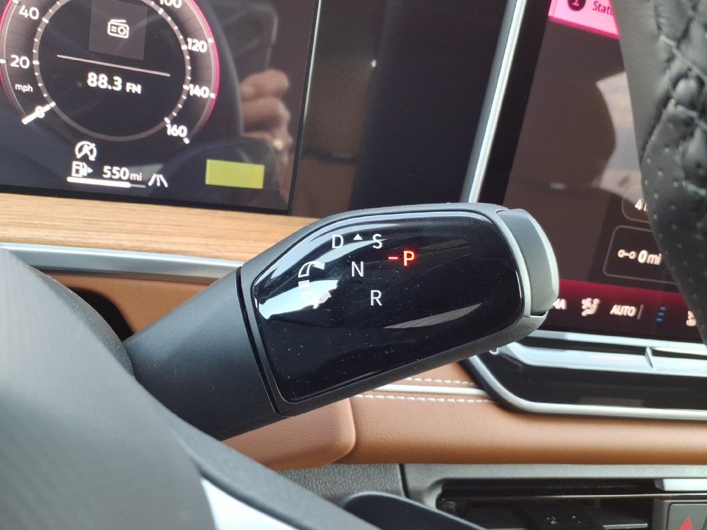 2026 Volkswagen Tiguan SEL R-Line Turbo