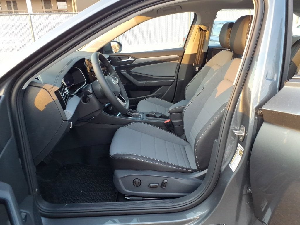 2027 Volkswagen Jetta 1.5T SE