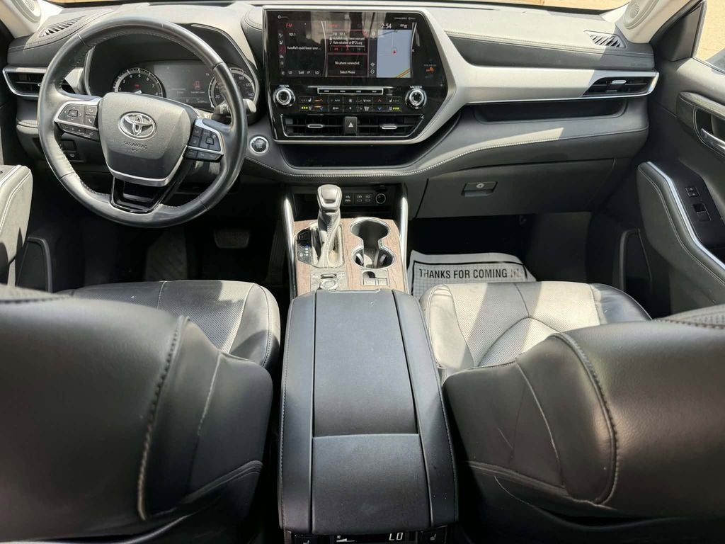 2022 Toyota Highlander Platinum