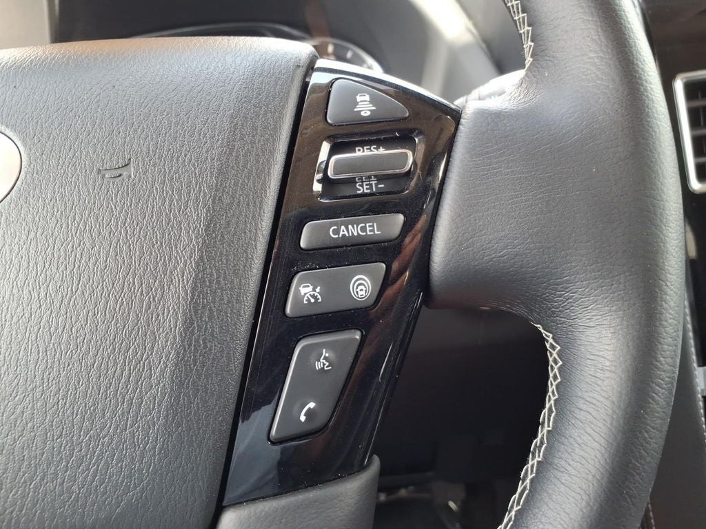 2024 INFINITI QX80 LUXE