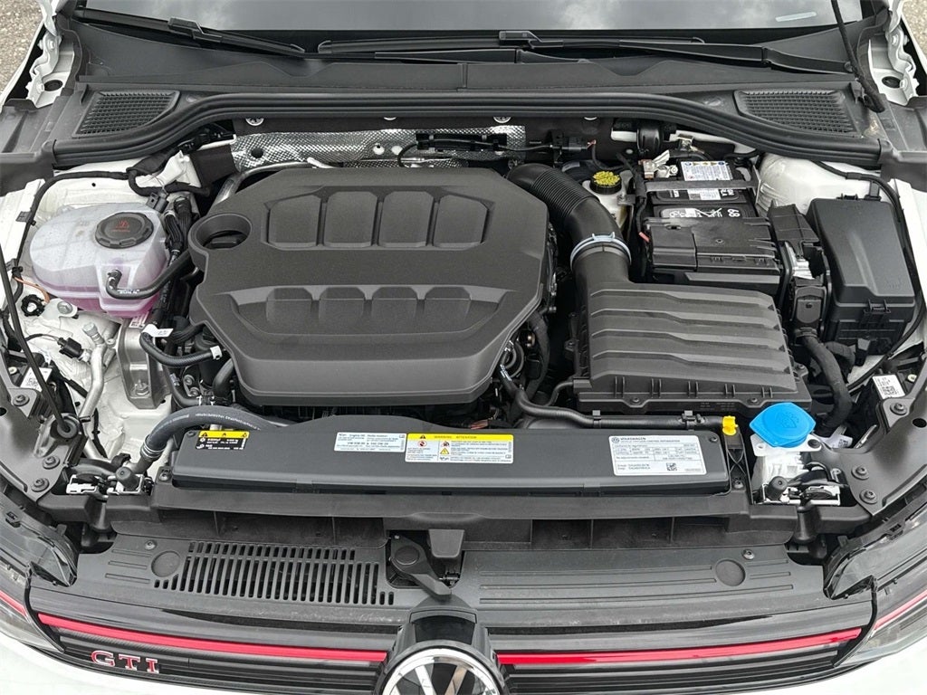 2025 Volkswagen Golf GTI 2.0T SE