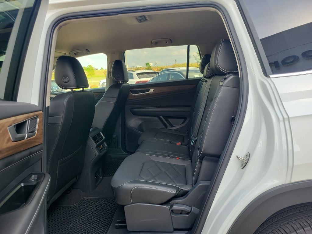2024 Volkswagen Atlas 2.0T SE