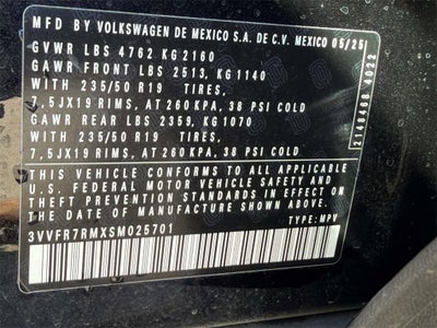 2025 Volkswagen Tiguan 2.0T SE