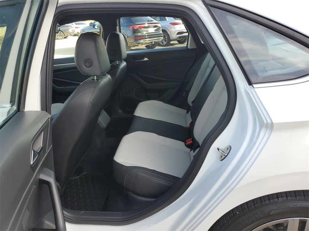 2021 Volkswagen Jetta R-Line