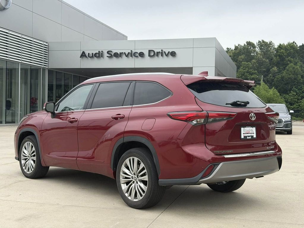 2023 Toyota Highlander Platinum