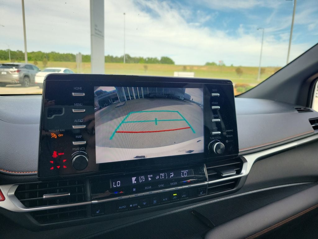 2021 Toyota Sienna XSE 7 Passenger