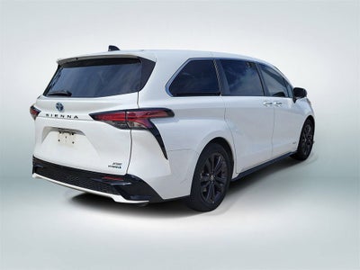 2021 Toyota Sienna XSE 7 Passenger