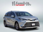 2025 Toyota Sienna XLE 8 Passenger