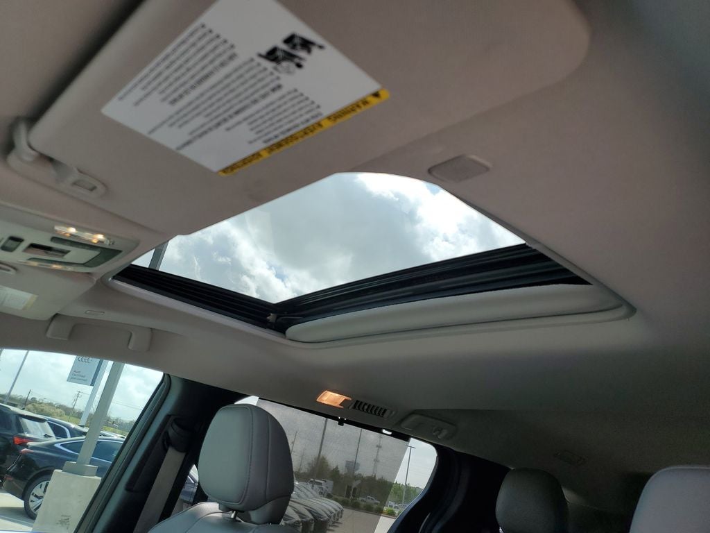 2025 Toyota Sienna XLE 8 Passenger