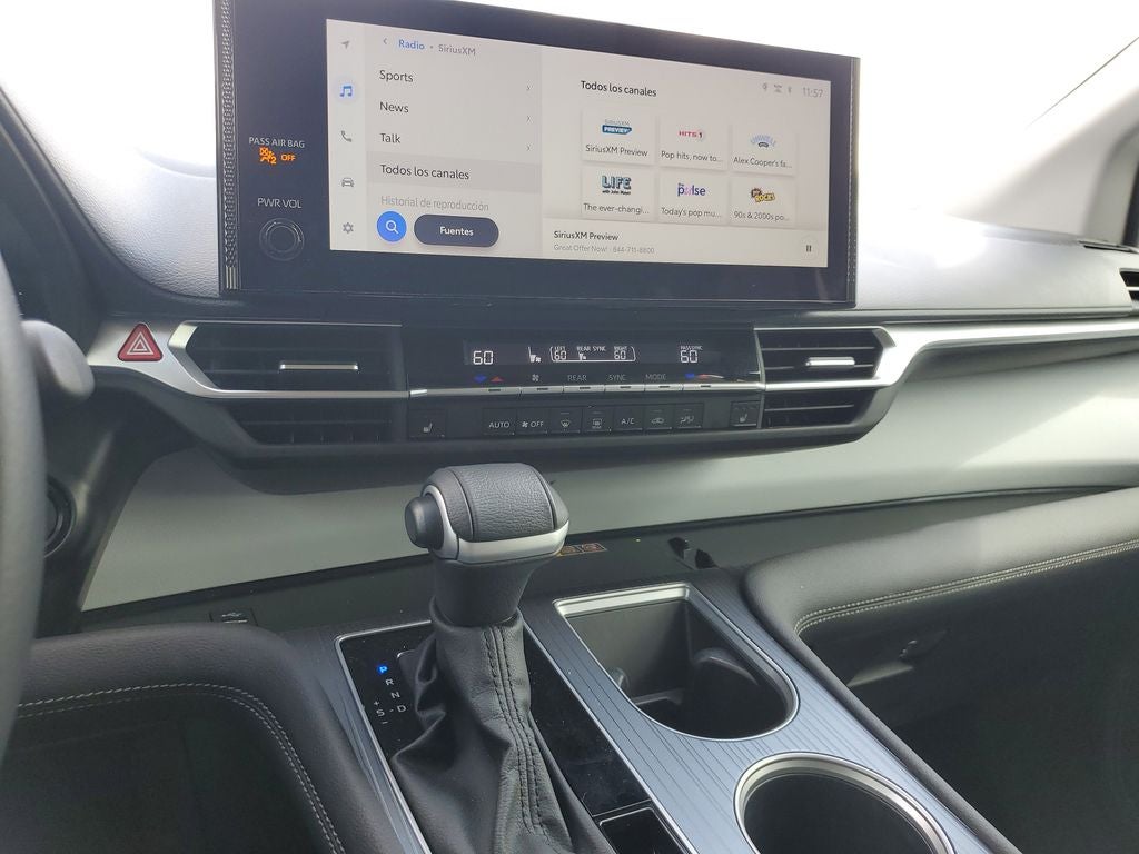 2025 Toyota Sienna XLE 8 Passenger