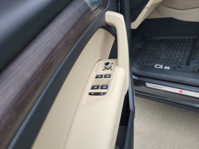 2023 Audi Q5 45 S line Premium quattro