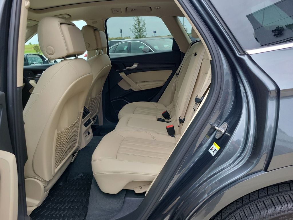 2023 Audi Q5 45 S line Premium quattro