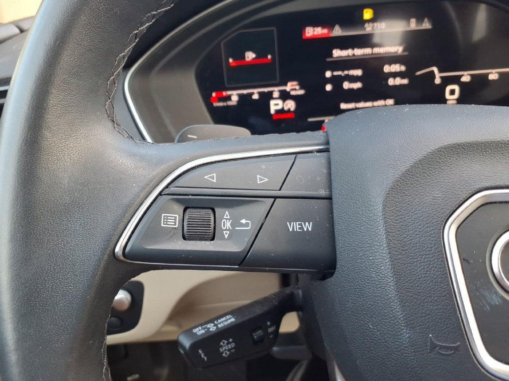 2023 Audi Q5 45 S line Prestige quattro