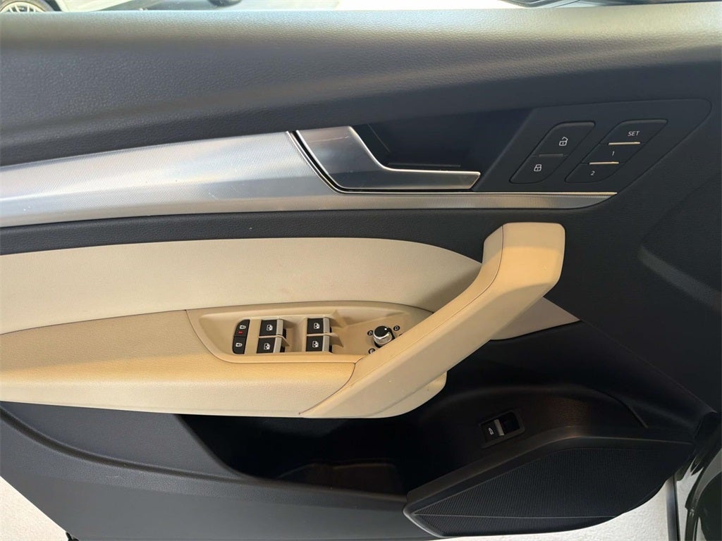 2025 Audi Q5 45 S line Premium quattro