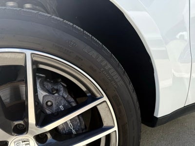 2023 Porsche Macan Base