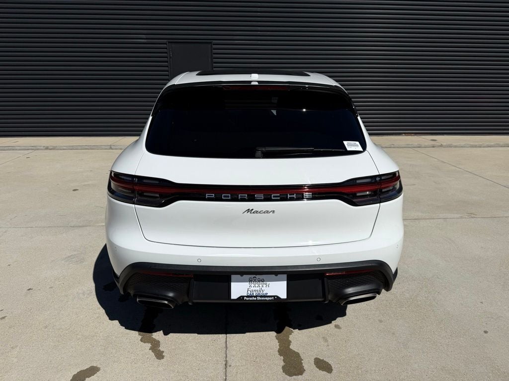 2023 Porsche Macan Base