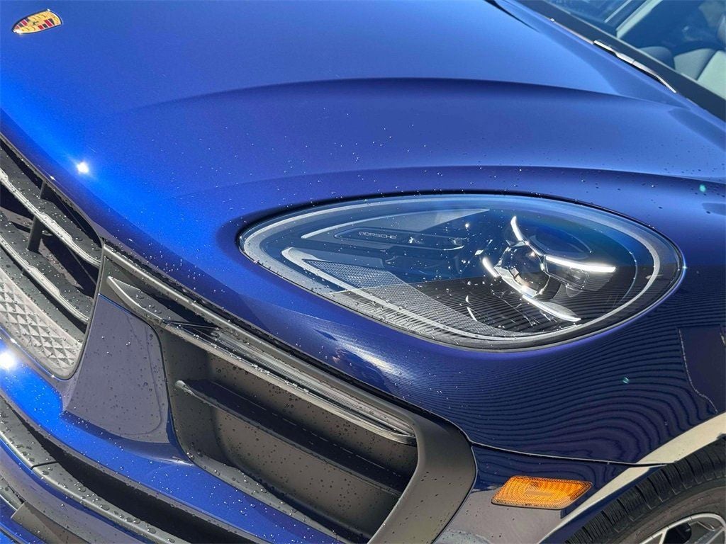 2026 Porsche Macan AWD