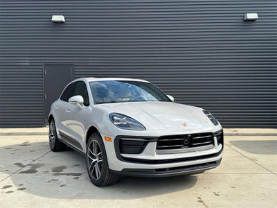2025 Porsche Macan AWD