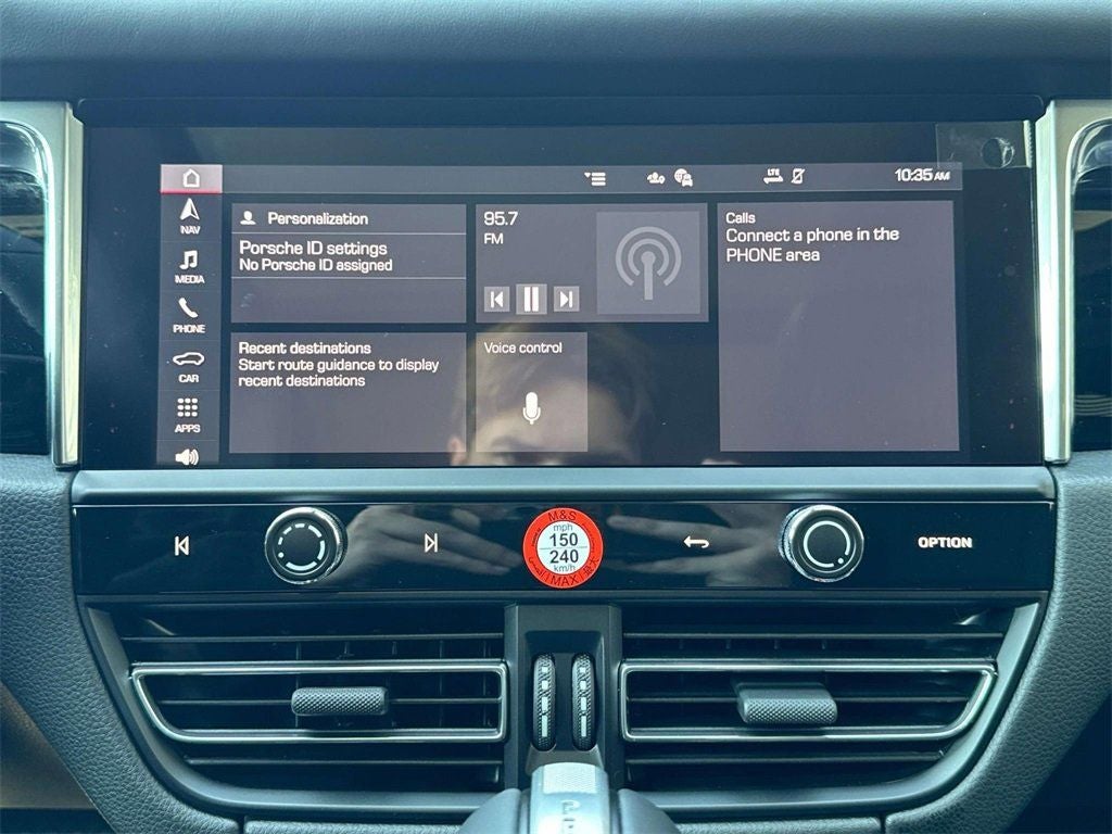 2025 Porsche Macan AWD